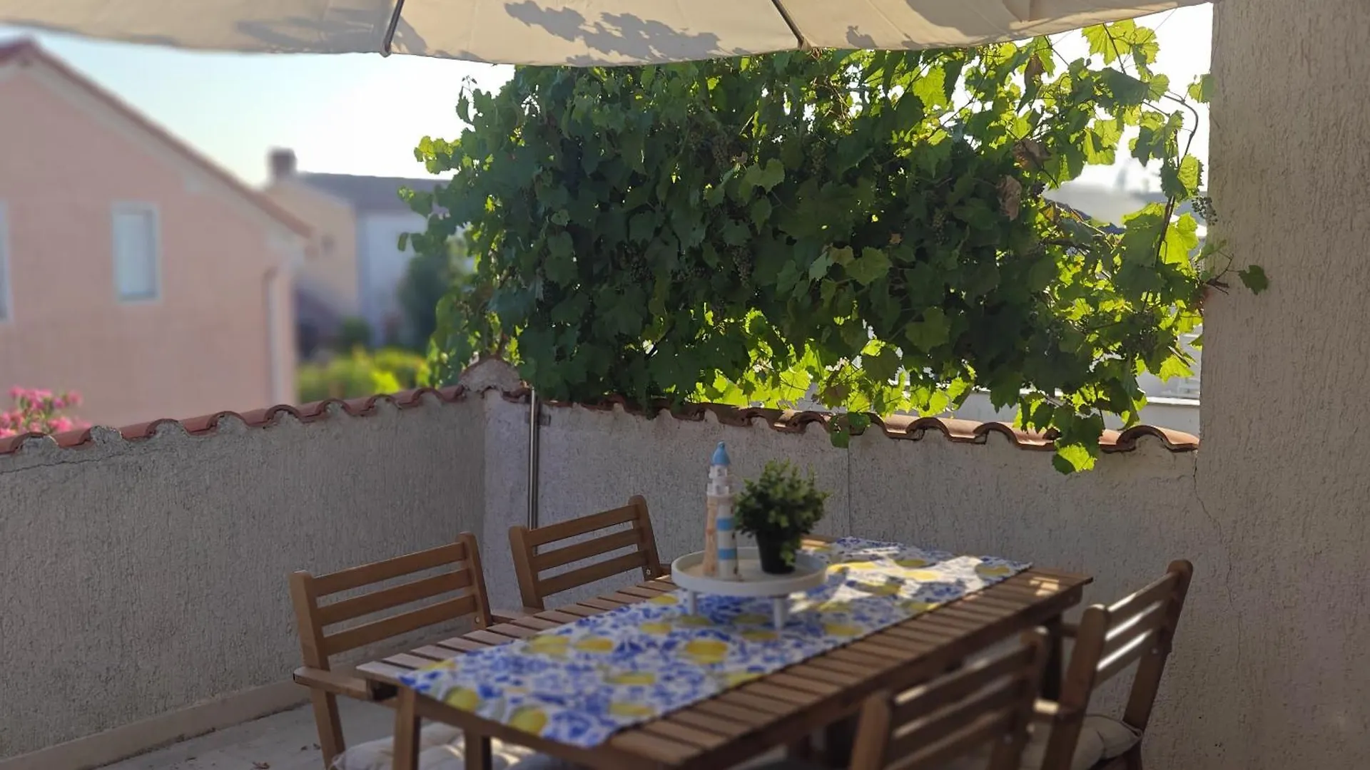 شقة Apartman Lunna فرسي